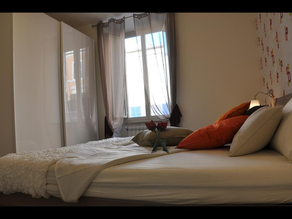 Just Colosseum Suite روما الغرفة الصورة